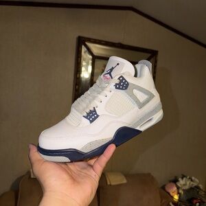 Jordan Sneakers in White and Blue